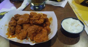 Buffalo Wild Wings Grill & Bar Review – August 14, 2013